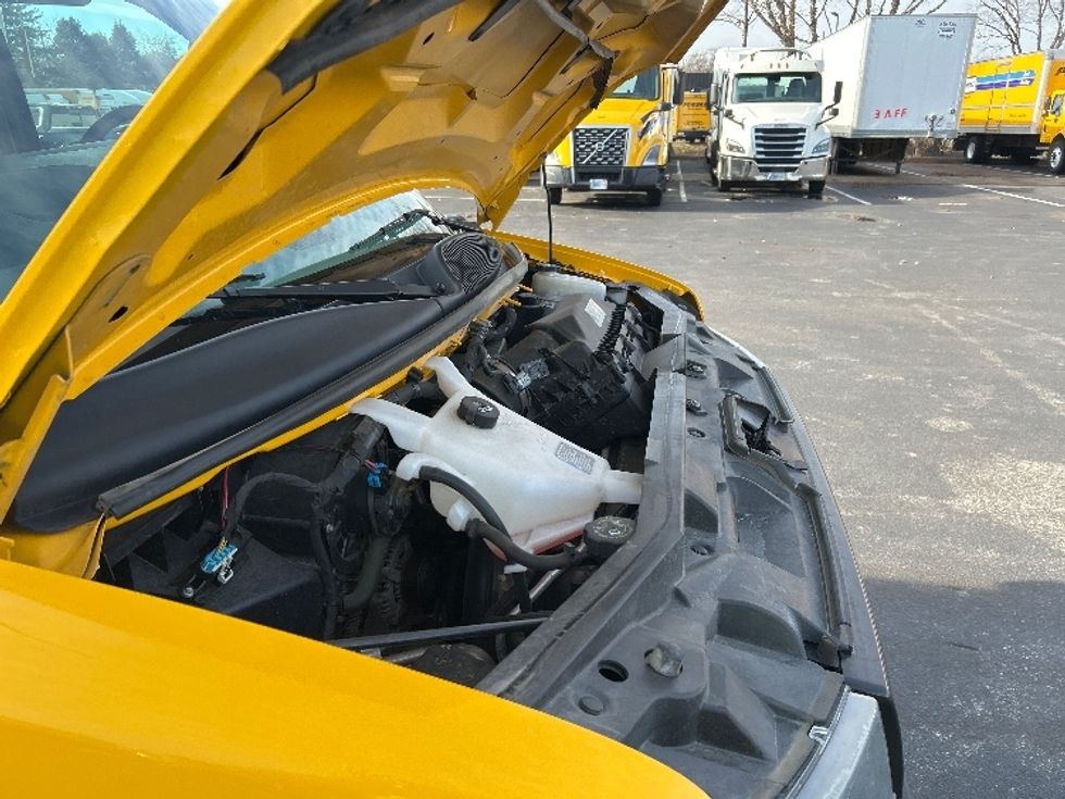 Light Duty Box Truck-Light and Medium Duty Trucks-GMC-2021-Savana G33903-New Castle-DE-99,835\n\t\tmiles-$ 25,750 - Image 23