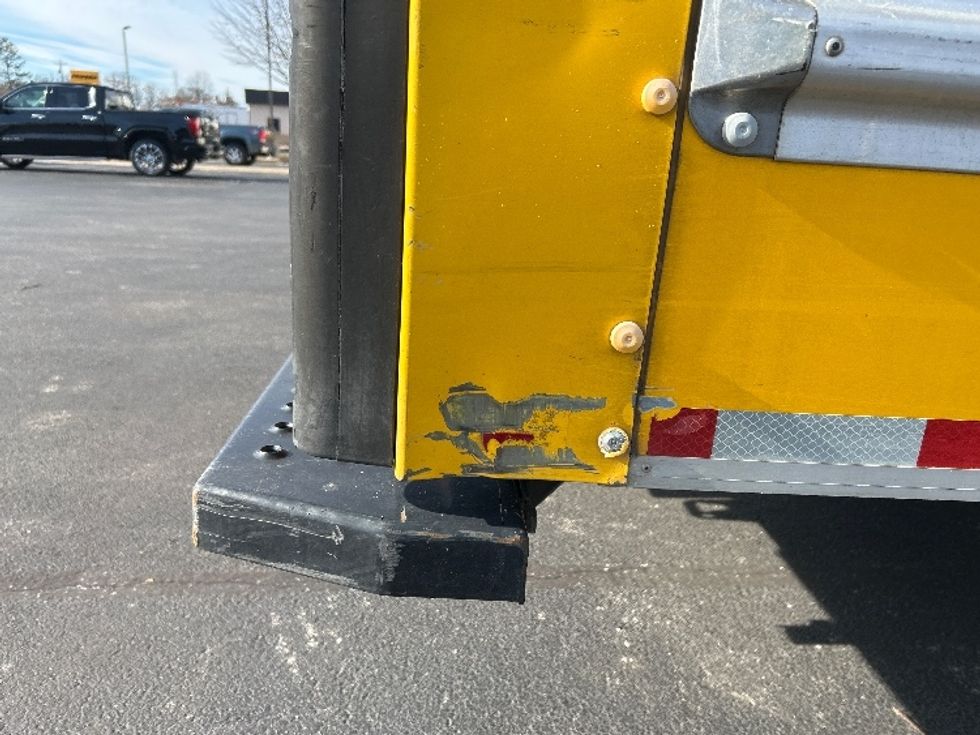 Light Duty Box Truck-Light and Medium Duty Trucks-GMC-2021-Savana G33903-New Castle-DE-99,835\n\t\tmiles-$ 25,750 - Image 27