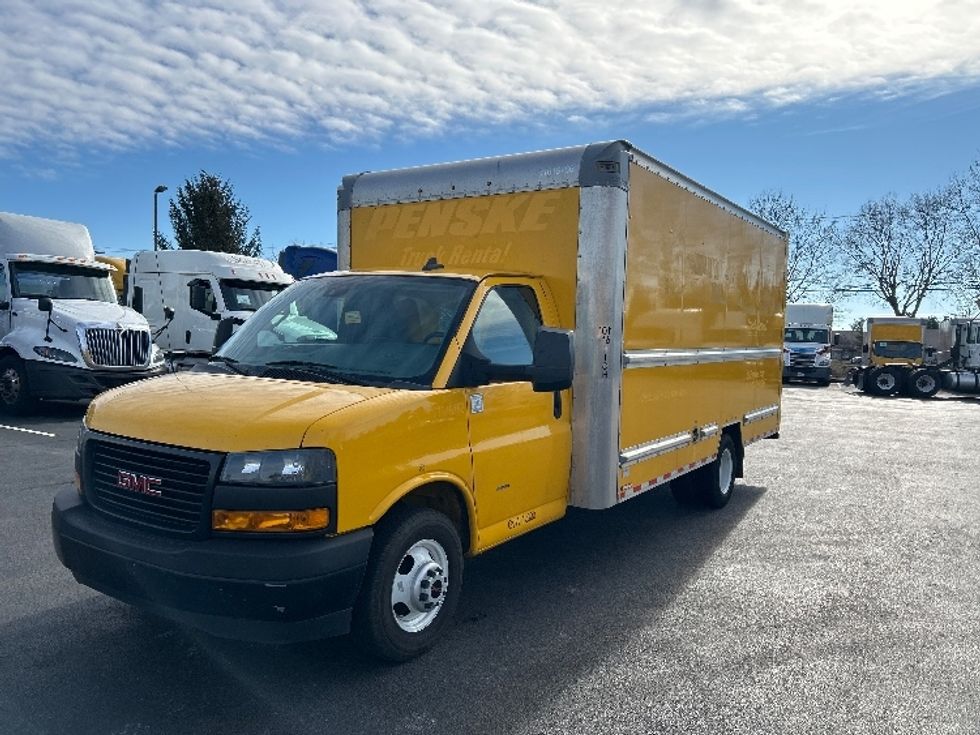 Light Duty Box Truck-Light and Medium Duty Trucks-GMC-2021-Savana G33903-New Castle-DE-99,835\n\t\tmiles-$ 25,750 - Image 3