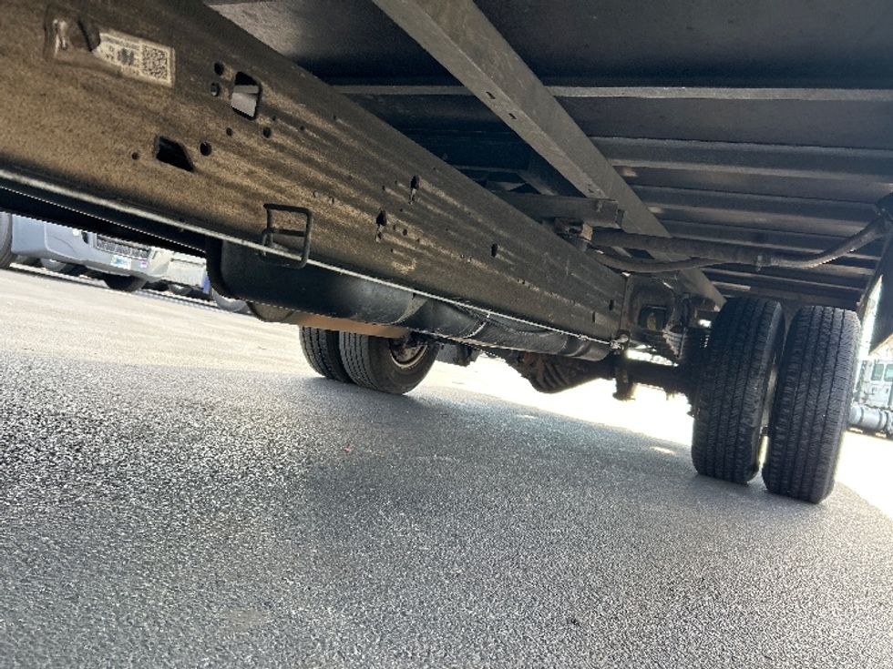 Light Duty Box Truck-Light and Medium Duty Trucks-GMC-2021-Savana G33903-New Castle-DE-99,835\n\t\tmiles-$ 25,750 - Image 5