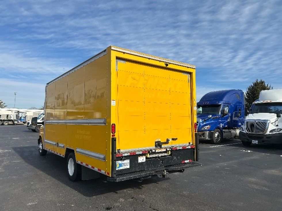 Light Duty Box Truck-Light and Medium Duty Trucks-GMC-2021-Savana G33903-New Castle-DE-99,835\n\t\tmiles-$ 25,750 - Image 6