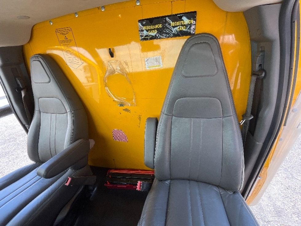 Light Duty Box Truck-Light and Medium Duty Trucks-GMC-2021-Savana G33903-New York-NY-58,465\n\t\tmiles-$ 28,750 - Image 25