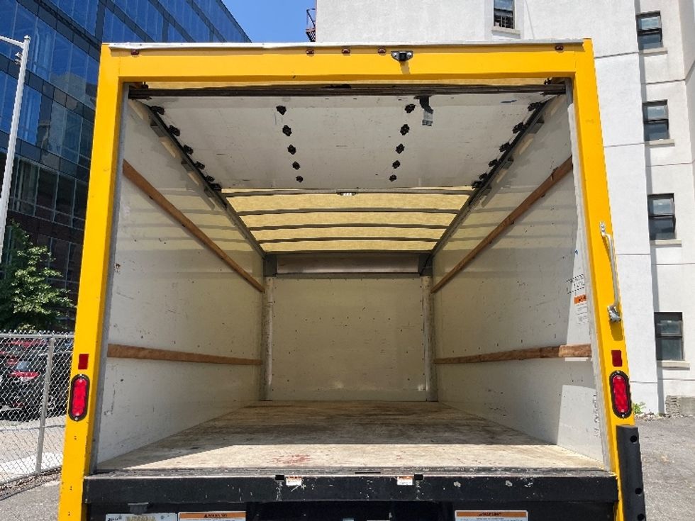 Light Duty Box Truck-Light and Medium Duty Trucks-GMC-2021-Savana G33903-New York-NY-58,465\n\t\tmiles-$ 28,750 - Image 8