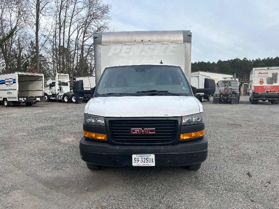 Light Duty Box Truck-Light and Medium Duty Trucks-GMC-2021-Savana G33903-Newport News-VA-91,462\n\t\tmiles-$ 32,250 - Image 2