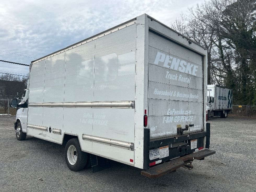 Light Duty Box Truck-Light and Medium Duty Trucks-GMC-2021-Savana G33903-Newport News-VA-91,462\n\t\tmiles-$ 32,250 - Image 3