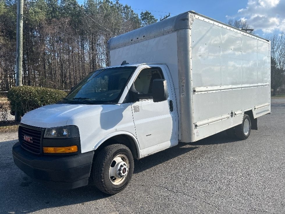 Light Duty Box Truck-Light and Medium Duty Trucks-GMC-2021-Savana G33903-Newport News-VA-98,293\n\t\tmiles-$ 31,500 - Image 3