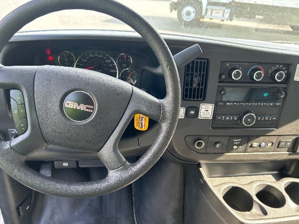 Light Duty Box Truck-Light and Medium Duty Trucks-GMC-2021-Savana G33903-Norcross-GA-106,053\n\t\tmiles-$ 28,000 - Image 18