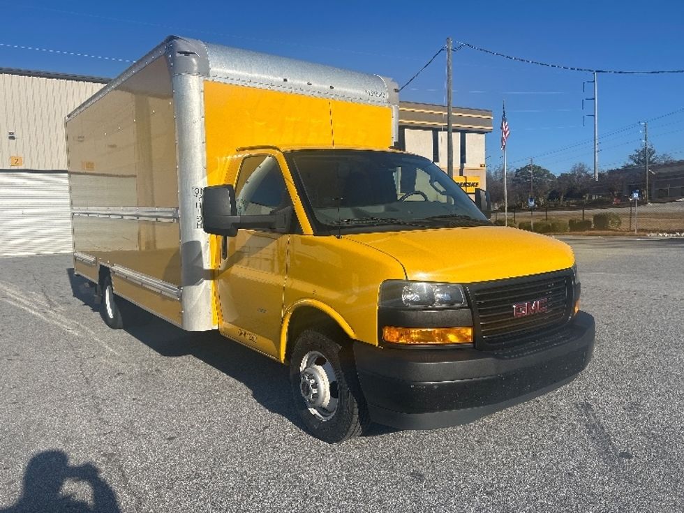 Light Duty Box Truck-Light and Medium Duty Trucks-GMC-2021-Savana G33903-Norcross-GA-116,581\n\t\tmiles-$ 25,750 - Image 1