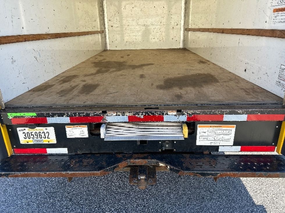 Light Duty Box Truck-Light and Medium Duty Trucks-GMC-2021-Savana G33903-Norcross-GA-116,581\n\t\tmiles-$ 25,750 - Image 10