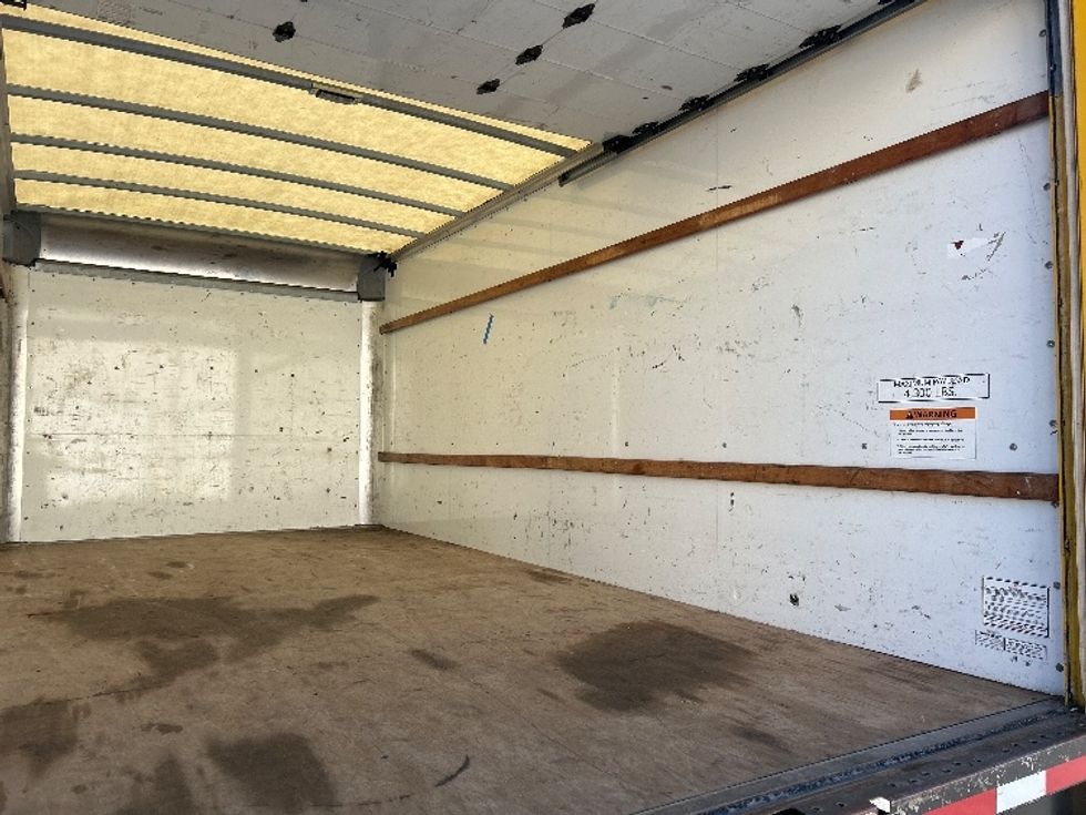 Light Duty Box Truck-Light and Medium Duty Trucks-GMC-2021-Savana G33903-Norcross-GA-116,581\n\t\tmiles-$ 25,750 - Image 12