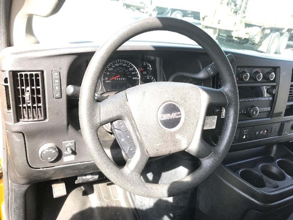 Light Duty Box Truck-Light and Medium Duty Trucks-GMC-2021-Savana G33903-Norcross-GA-88,548\n\t\tmiles-$ 28,500 - Image 17