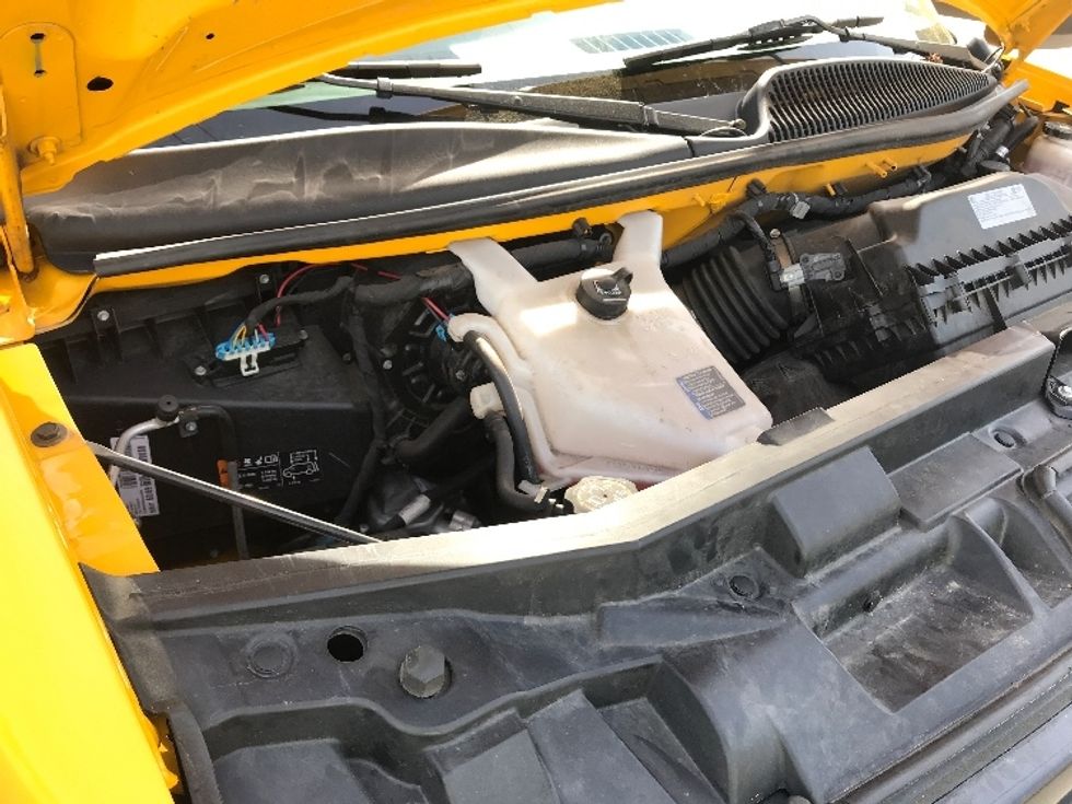 Light Duty Box Truck-Light and Medium Duty Trucks-GMC-2021-Savana G33903-Norcross-GA-88,548\n\t\tmiles-$ 28,500 - Image 23