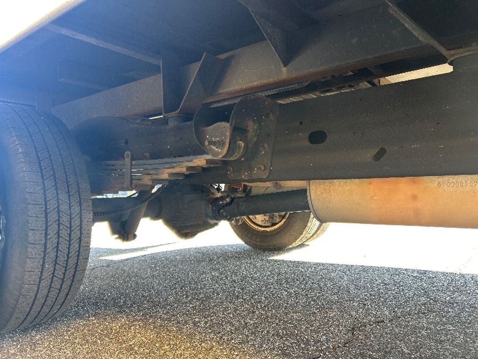 Light Duty Box Truck-Light and Medium Duty Trucks-GMC-2021-Savana G33903-Norfolk-VA-119,639\n\t\tmiles-$ 29,000 - Image 14