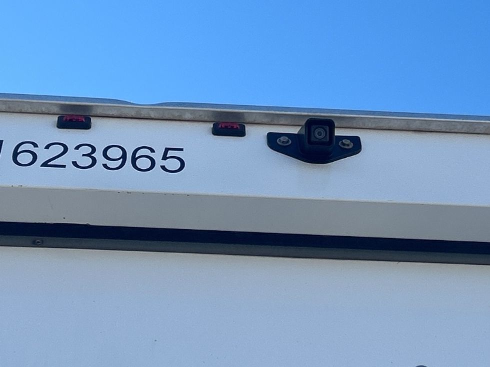 Light Duty Box Truck-Light and Medium Duty Trucks-GMC-2021-Savana G33903-Norfolk-VA-119,639\n\t\tmiles-$ 29,000 - Image 25