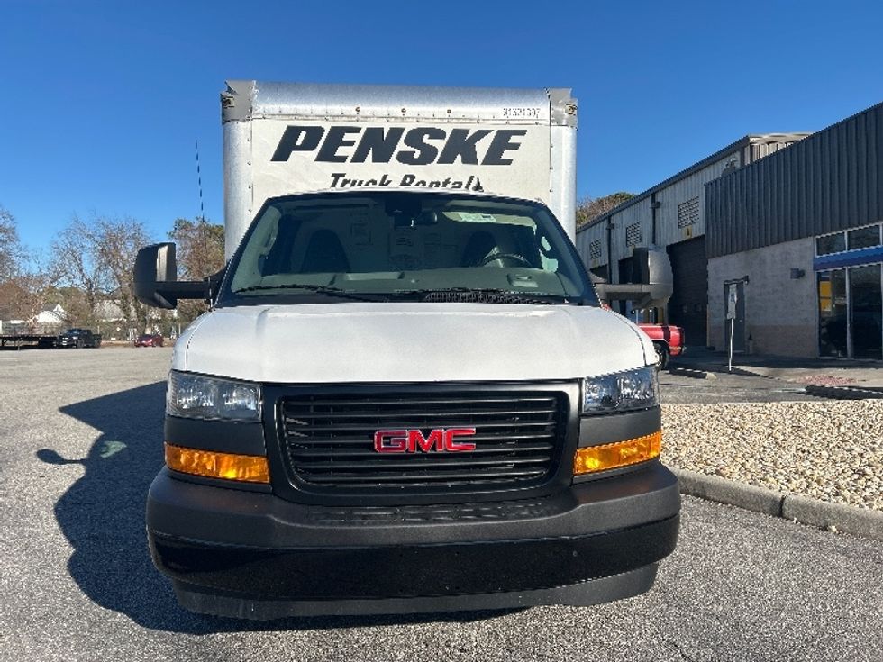 Light Duty Box Truck-Light and Medium Duty Trucks-GMC-2021-Savana G33903-Norfolk-VA-92,911\n\t\tmiles-$ 32,250 - Image 2