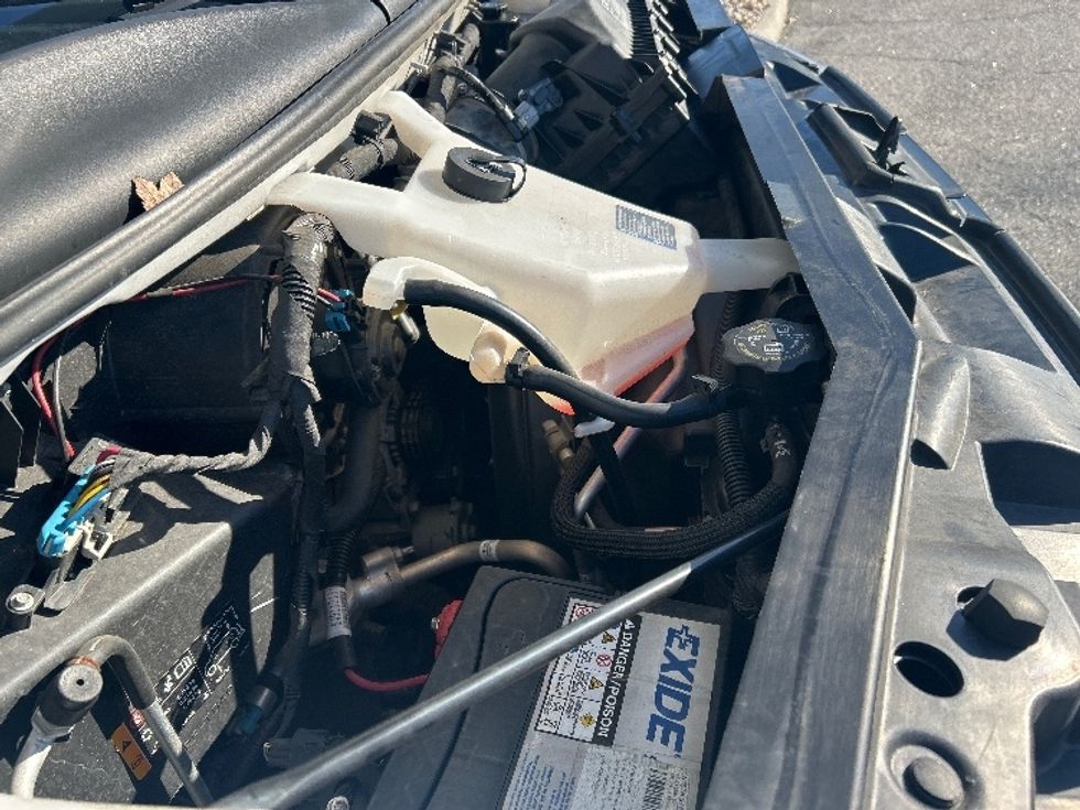 Light Duty Box Truck-Light and Medium Duty Trucks-GMC-2021-Savana G33903-Norfolk-VA-92,911\n\t\tmiles-$ 32,250 - Image 23