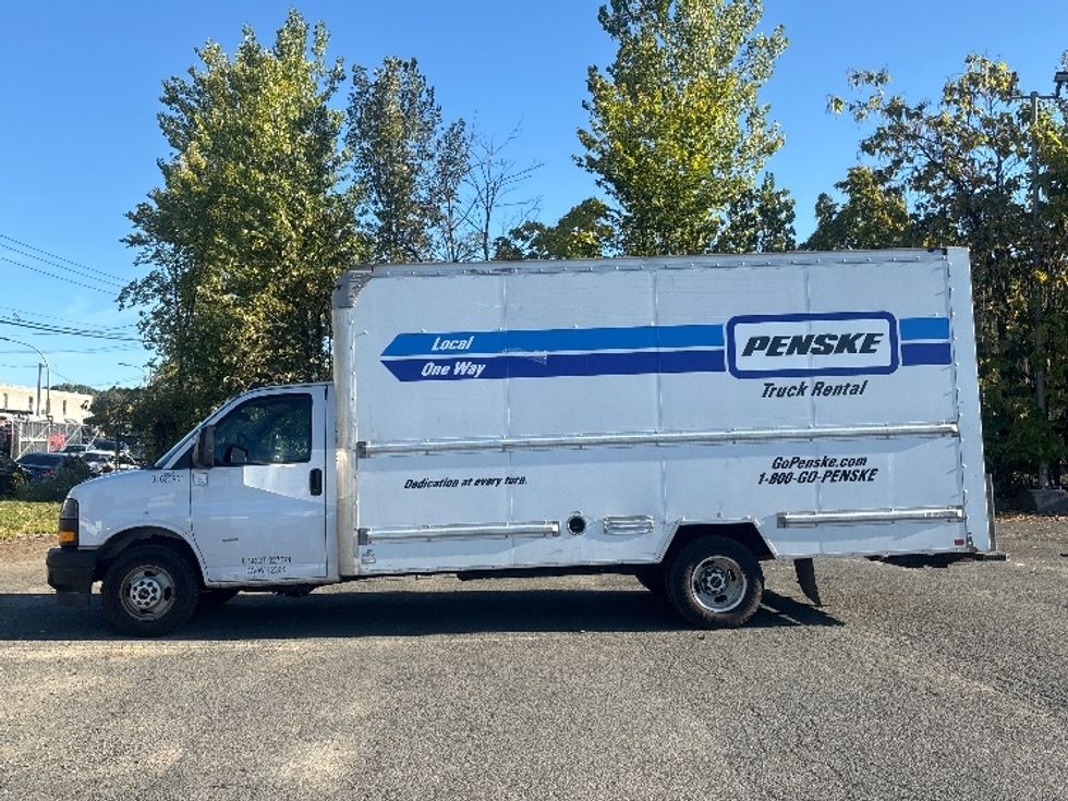 Light Duty Box Truck-Light and Medium Duty Trucks-GMC-2021-Savana G33903-North Bergen-NJ-101,949\n\t\tmiles-$ 28,250 - Image 4