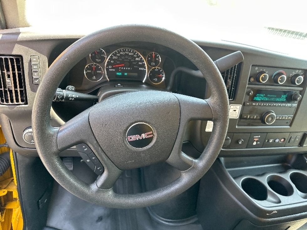 Light Duty Box Truck-Light and Medium Duty Trucks-GMC-2021-Savana G33903-North Bergen-NJ-102,534\n\t\tmiles-$ 24,000 - Image 17