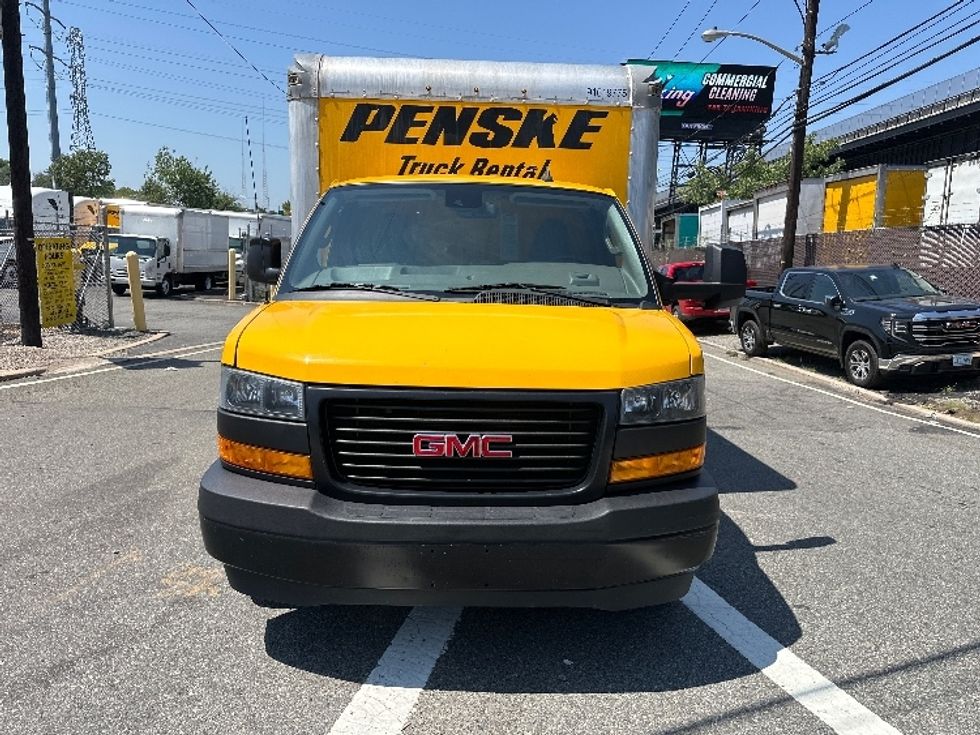 Light Duty Box Truck-Light and Medium Duty Trucks-GMC-2021-Savana G33903-North Bergen-NJ-102,534\n\t\tmiles-$ 24,000 - Image 2
