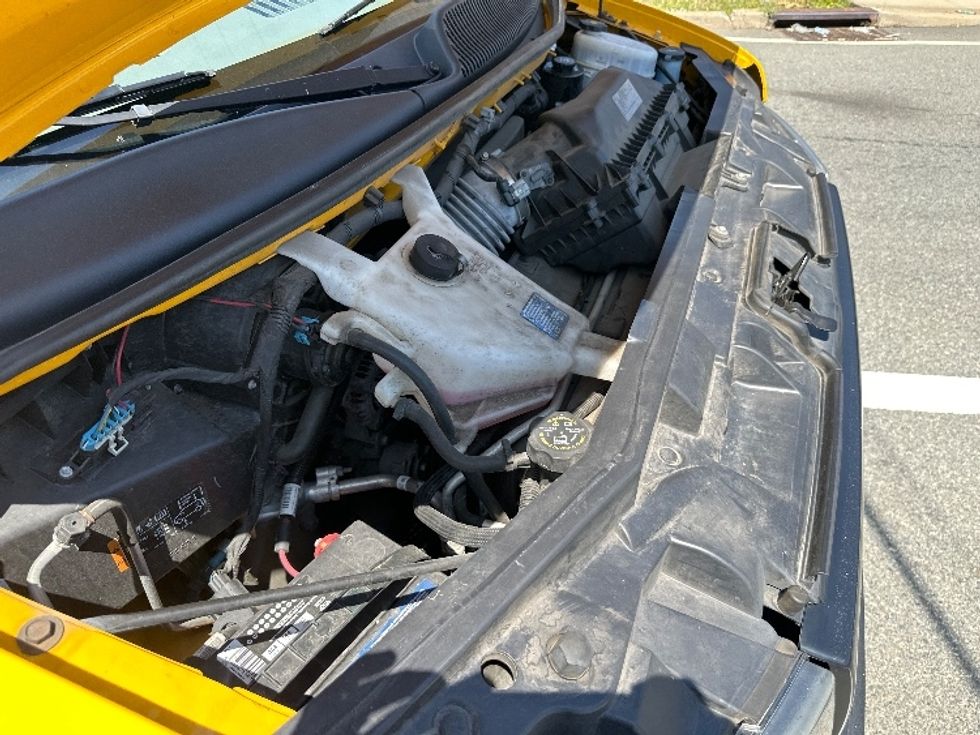 Light Duty Box Truck-Light and Medium Duty Trucks-GMC-2021-Savana G33903-North Bergen-NJ-102,534\n\t\tmiles-$ 24,000 - Image 23