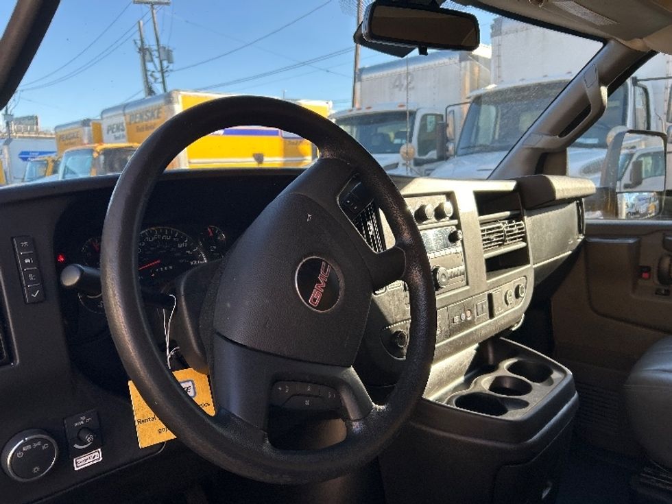 Light Duty Box Truck-Light and Medium Duty Trucks-GMC-2021-Savana G33903-North Bergen-NJ-106,100\n\t\tmiles-$ 25,000 - Image 17