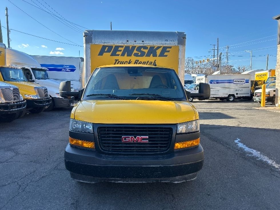 Light Duty Box Truck-Light and Medium Duty Trucks-GMC-2021-Savana G33903-North Bergen-NJ-106,100\n\t\tmiles-$ 25,000 - Image 2