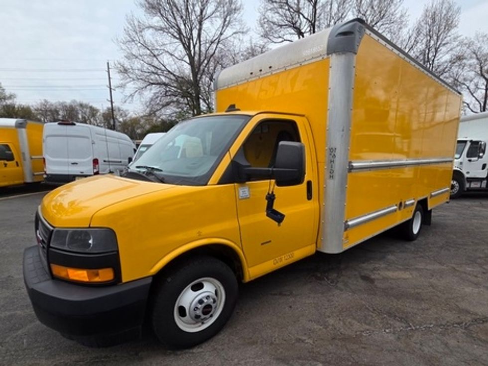 Light Duty Box Truck-Light and Medium Duty Trucks-GMC-2021-Savana G33903-North Bergen-NJ-106,100\n\t\tmiles-$ 25,000 - Image 3