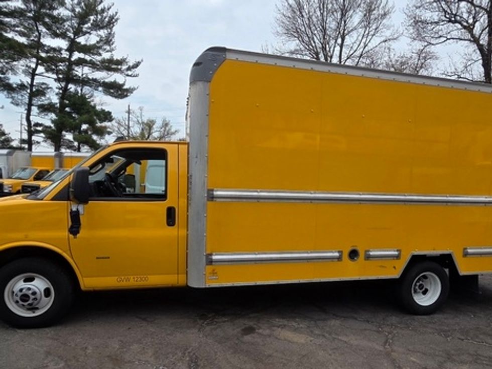 Light Duty Box Truck-Light and Medium Duty Trucks-GMC-2021-Savana G33903-North Bergen-NJ-106,100\n\t\tmiles-$ 25,000 - Image 4