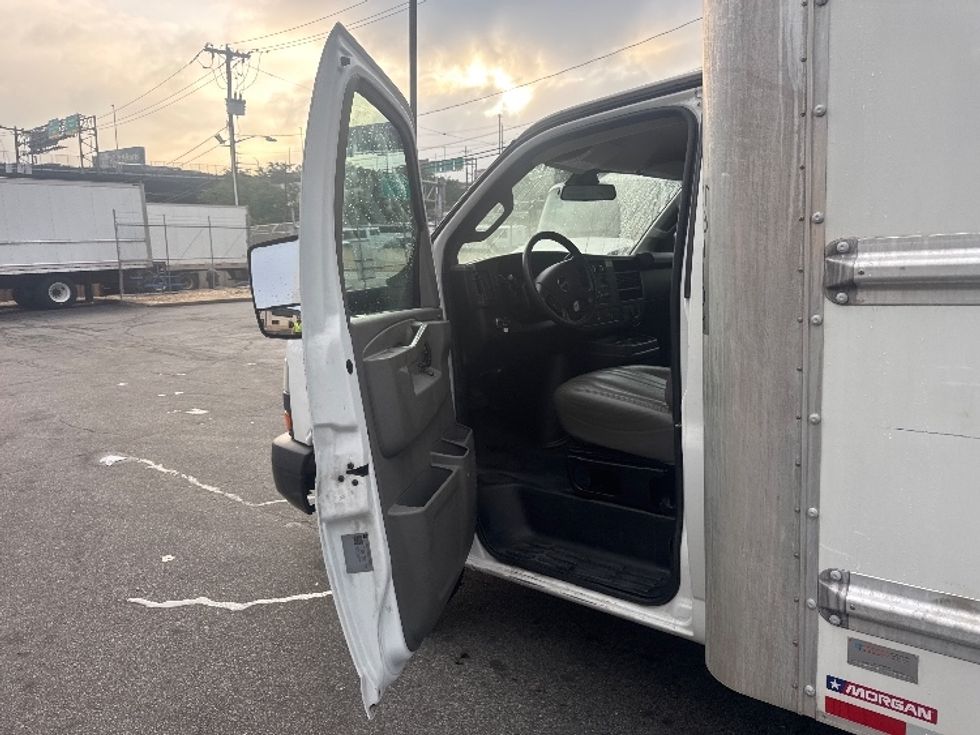 Light Duty Box Truck-Light and Medium Duty Trucks-GMC-2021-Savana G33903-North Bergen-NJ-128,558\n\t\tmiles-$ 25,750 - Image 15
