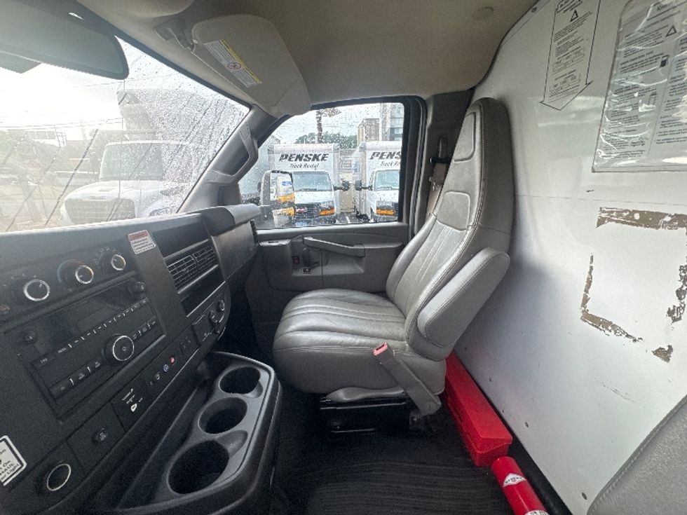 Light Duty Box Truck-Light and Medium Duty Trucks-GMC-2021-Savana G33903-North Bergen-NJ-128,558\n\t\tmiles-$ 25,750 - Image 18