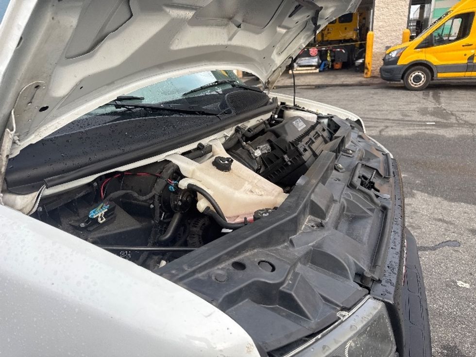 Light Duty Box Truck-Light and Medium Duty Trucks-GMC-2021-Savana G33903-North Bergen-NJ-128,558\n\t\tmiles-$ 25,750 - Image 22