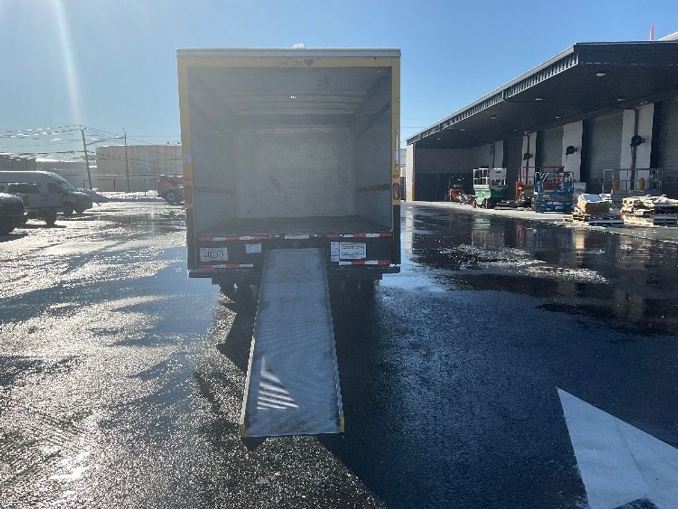 Light Duty Box Truck-Light and Medium Duty Trucks-GMC-2021-Savana G33903-North Bergen-NJ-80,885\n\t\tmiles-$ 26,500 - Image 9