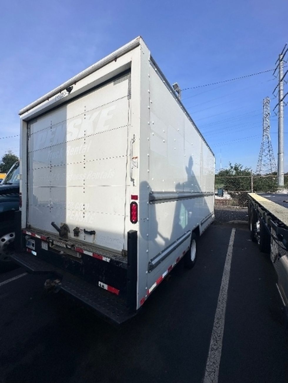 Light Duty Box Truck-Light and Medium Duty Trucks-GMC-2021-Savana G33903-North Bergen-NJ-82,798\n\t\tmiles-$ 12,500 - Image 4