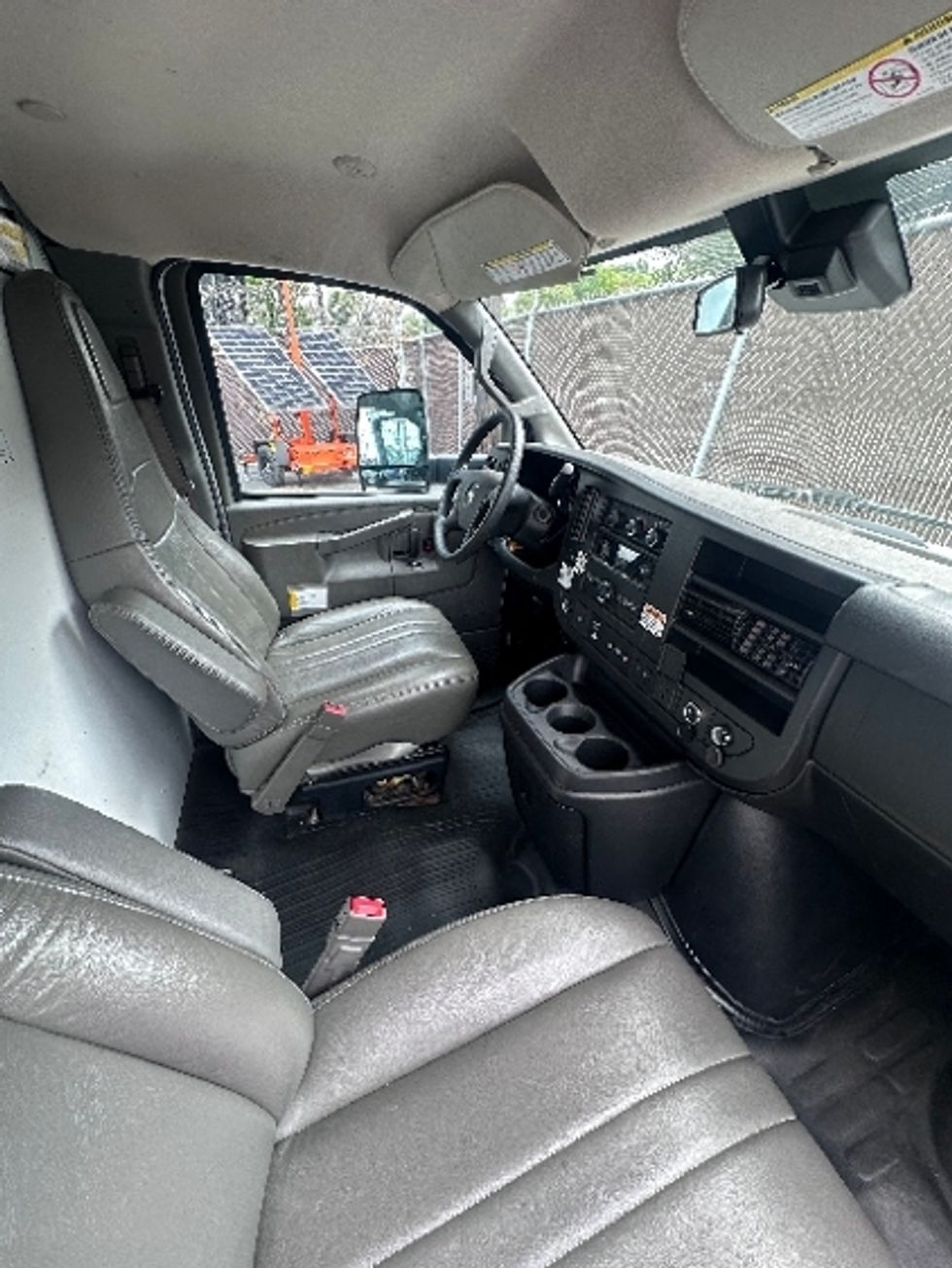 Light Duty Box Truck-Light and Medium Duty Trucks-GMC-2021-Savana G33903-North Bergen-NJ-82,798\n\t\tmiles-$ 12,500 - Image 8