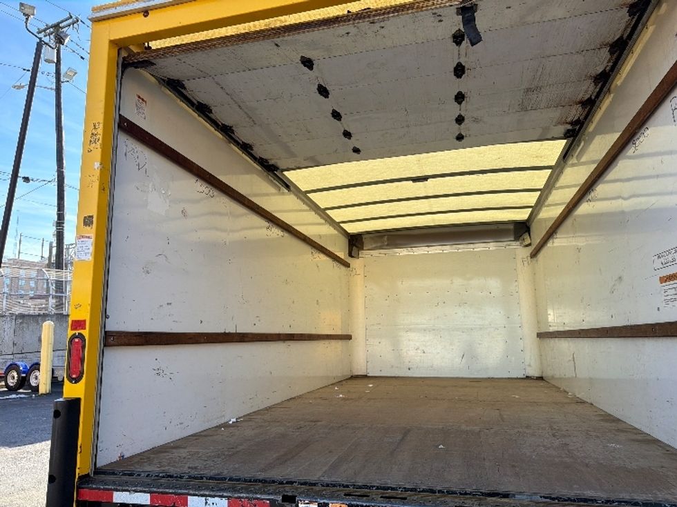 Light Duty Box Truck-Light and Medium Duty Trucks-GMC-2021-Savana G33903-North Bergen-NJ-91,002\n\t\tmiles-$ 26,750 - Image 11