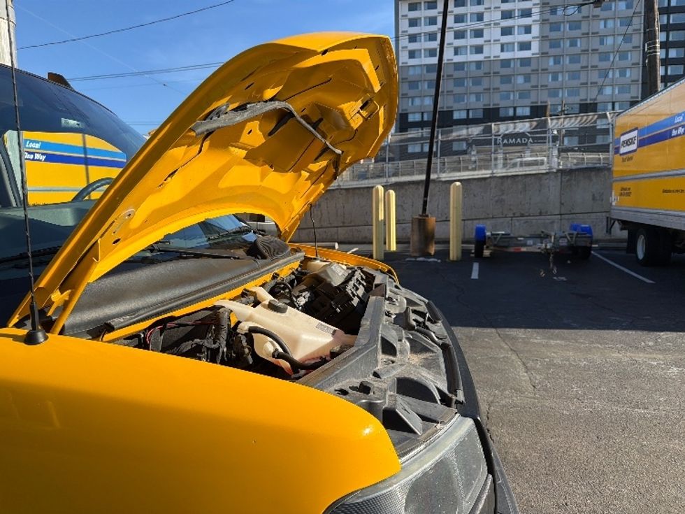 Light Duty Box Truck-Light and Medium Duty Trucks-GMC-2021-Savana G33903-North Bergen-NJ-91,002\n\t\tmiles-$ 26,750 - Image 23