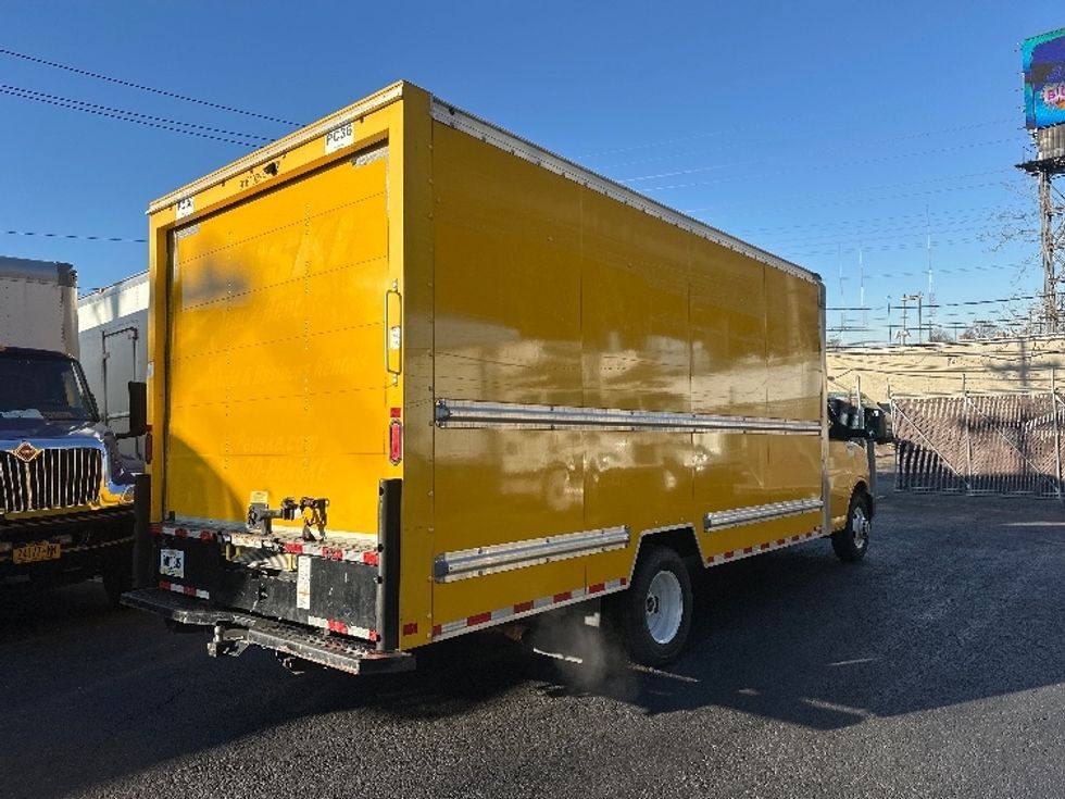 Light Duty Box Truck-Light and Medium Duty Trucks-GMC-2021-Savana G33903-North Bergen-NJ-92,340\n\t\tmiles-$ 26,500 - Image 13