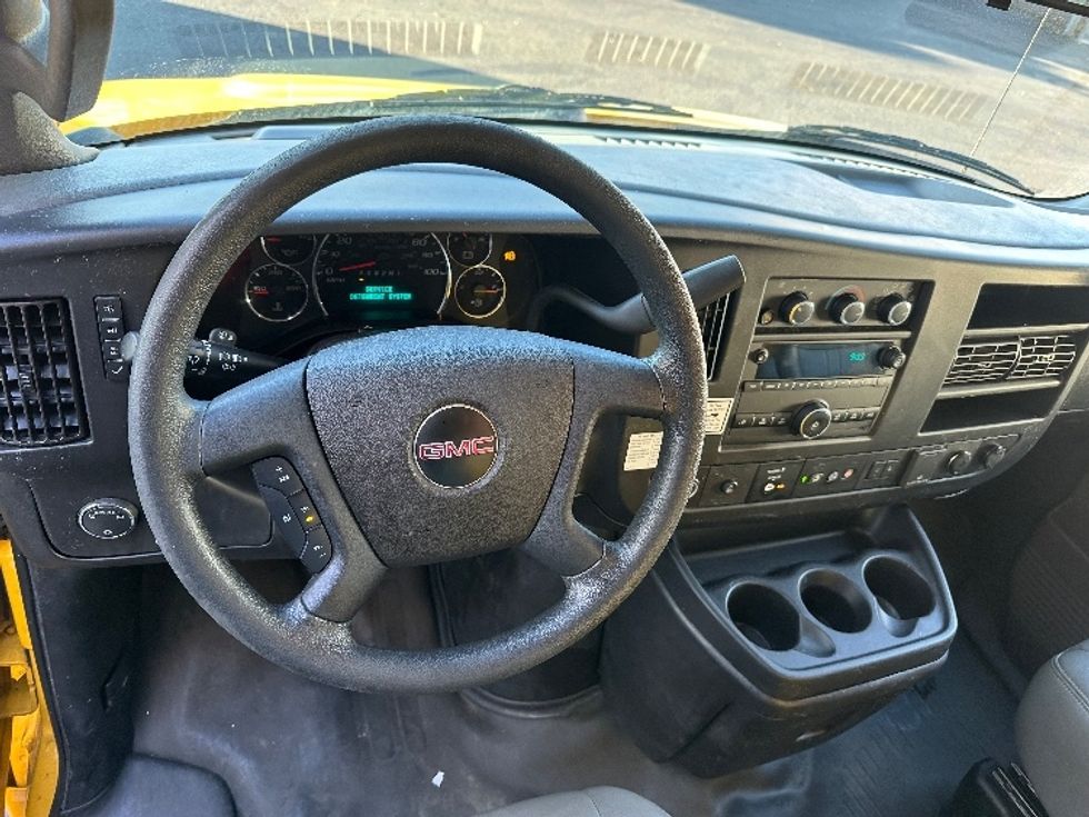 Light Duty Box Truck-Light and Medium Duty Trucks-GMC-2021-Savana G33903-North Bergen-NJ-92,340\n\t\tmiles-$ 26,500 - Image 18