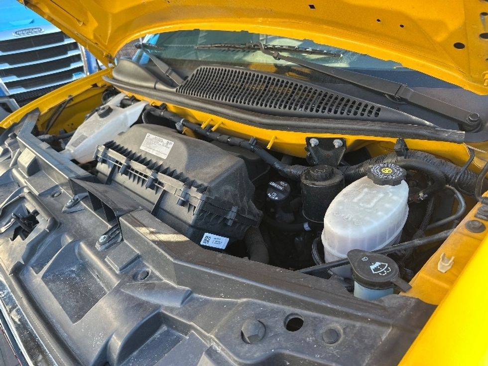 Light Duty Box Truck-Light and Medium Duty Trucks-GMC-2021-Savana G33903-North Bergen-NJ-92,340\n\t\tmiles-$ 26,500 - Image 24