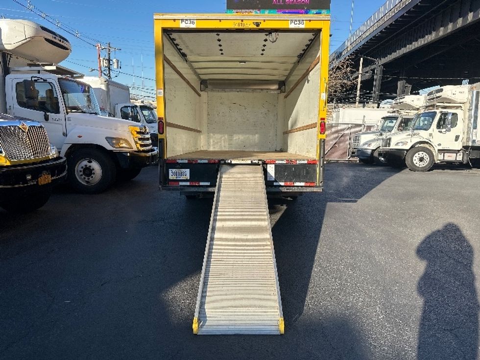 Light Duty Box Truck-Light and Medium Duty Trucks-GMC-2021-Savana G33903-North Bergen-NJ-92,340\n\t\tmiles-$ 26,500 - Image 9