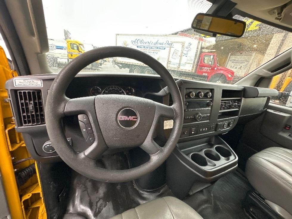 Light Duty Box Truck-Light and Medium Duty Trucks-GMC-2021-Savana G33903-North Bergen-NJ-95,061\n\t\tmiles-$ 26,250 - Image 17