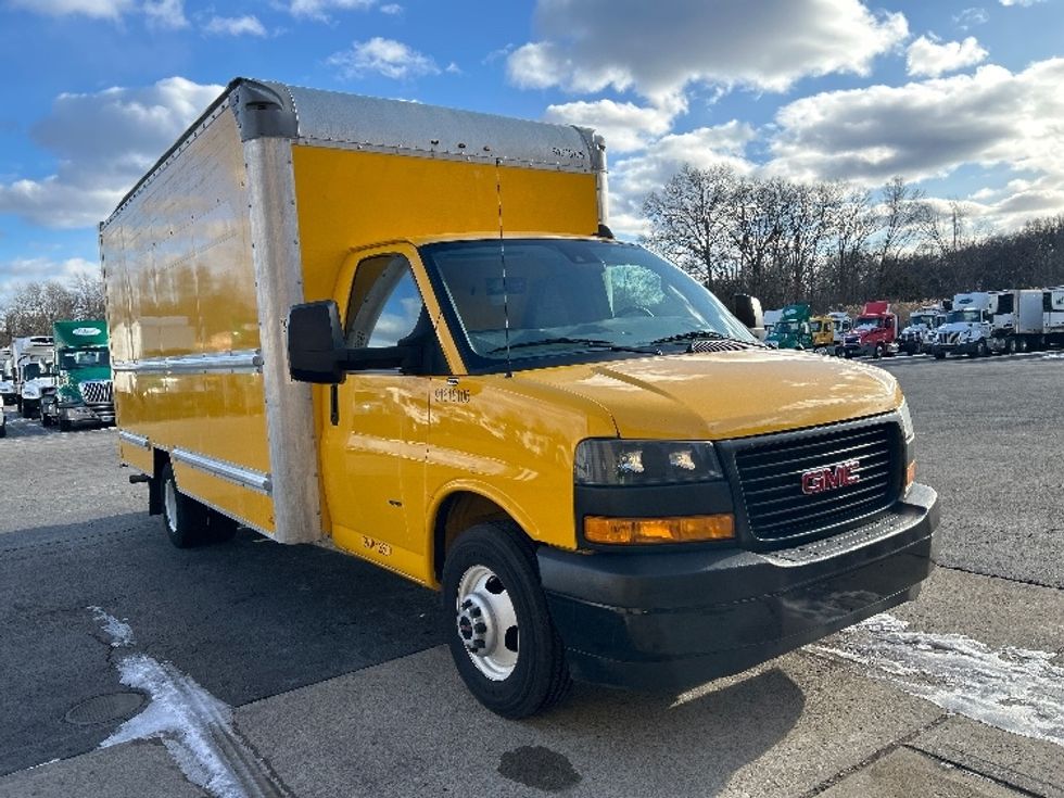 Light Duty Box Truck-Light and Medium Duty Trucks-GMC-2021-Savana G33903-North Bergen-NJ-95,802\n\t\tmiles-$ 26,250 - Image 1