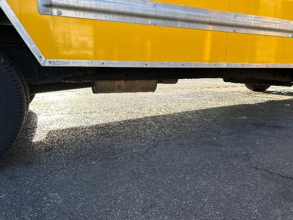 Light Duty Box Truck-Light and Medium Duty Trucks-GMC-2021-Savana G33903-North Bergen-NJ-95,802\n\t\tmiles-$ 26,250 - Image 14