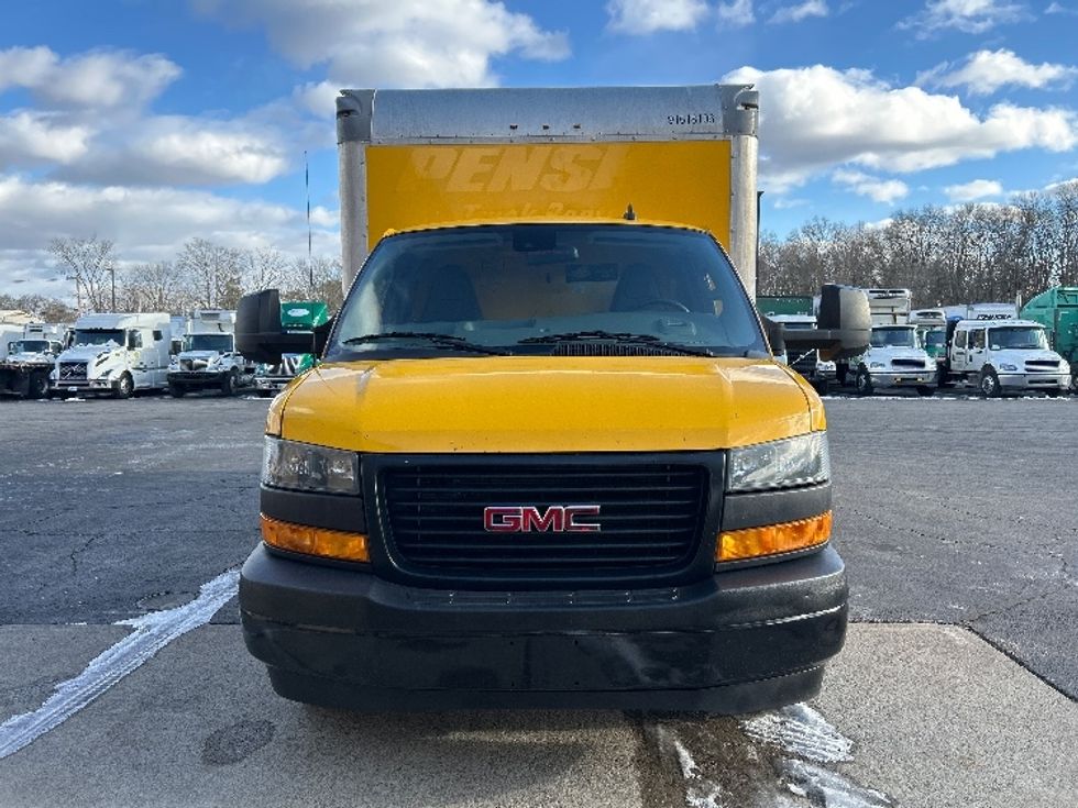 Light Duty Box Truck-Light and Medium Duty Trucks-GMC-2021-Savana G33903-North Bergen-NJ-95,802\n\t\tmiles-$ 26,250 - Image 2