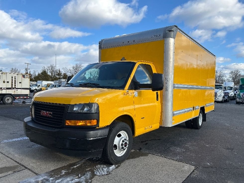 Light Duty Box Truck-Light and Medium Duty Trucks-GMC-2021-Savana G33903-North Bergen-NJ-95,802\n\t\tmiles-$ 26,250 - Image 3