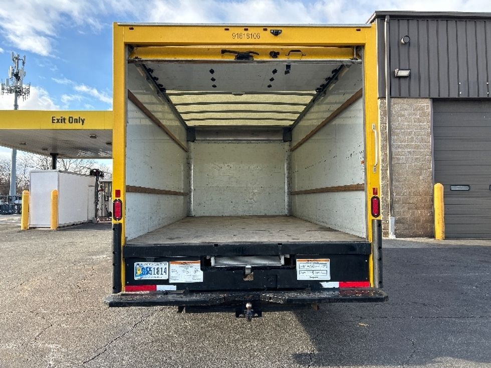 Light Duty Box Truck-Light and Medium Duty Trucks-GMC-2021-Savana G33903-North Bergen-NJ-95,802\n\t\tmiles-$ 26,250 - Image 8