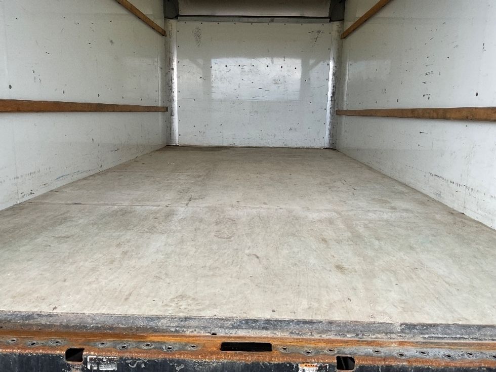 Light Duty Box Truck-Light and Medium Duty Trucks-GMC-2021-Savana G33903-Northwood-OH-74,240\n\t\tmiles-$ 32,250 - Image 10