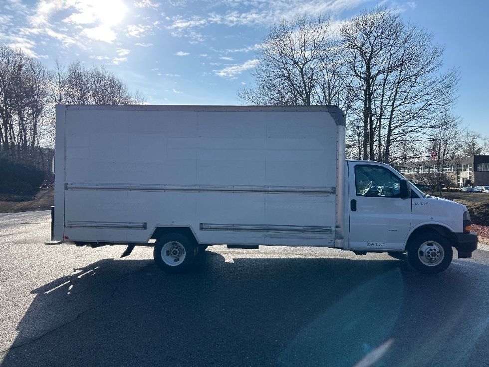 Light Duty Box Truck-Light and Medium Duty Trucks-GMC-2021-Savana G33903-Norton-MA-112,572\n\t\tmiles-$ 26,500 - Image 15