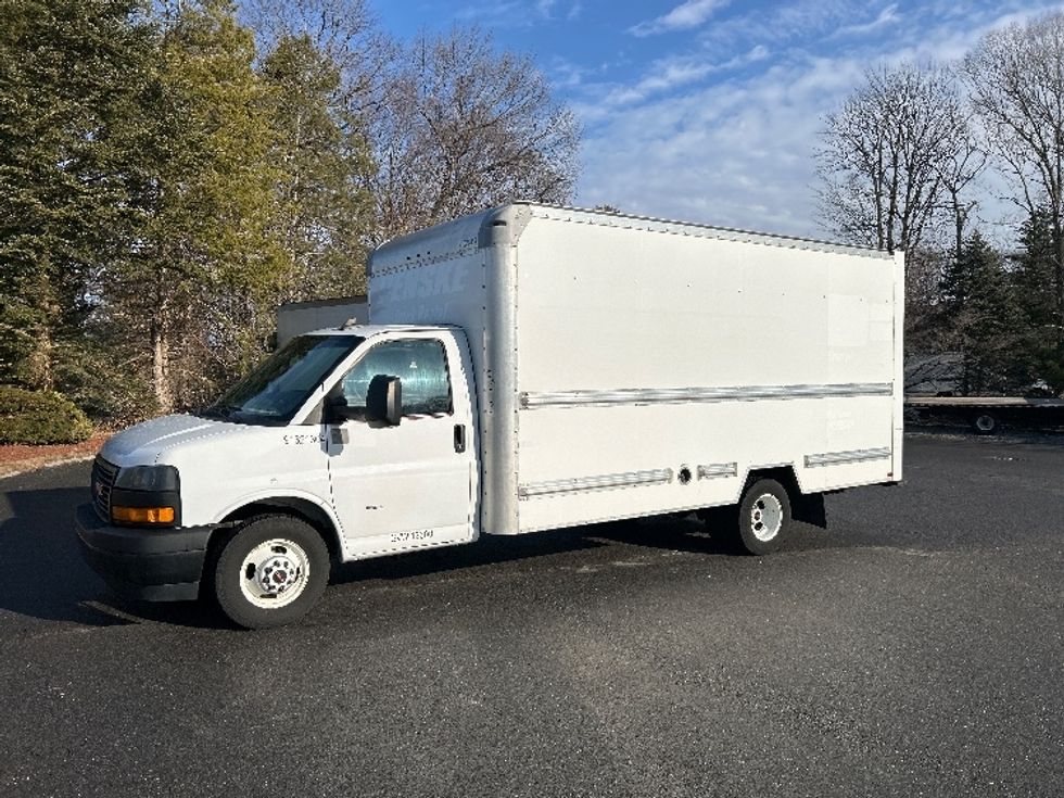 Light Duty Box Truck-Light and Medium Duty Trucks-GMC-2021-Savana G33903-Norton-MA-112,572\n\t\tmiles-$ 26,500 - Image 3