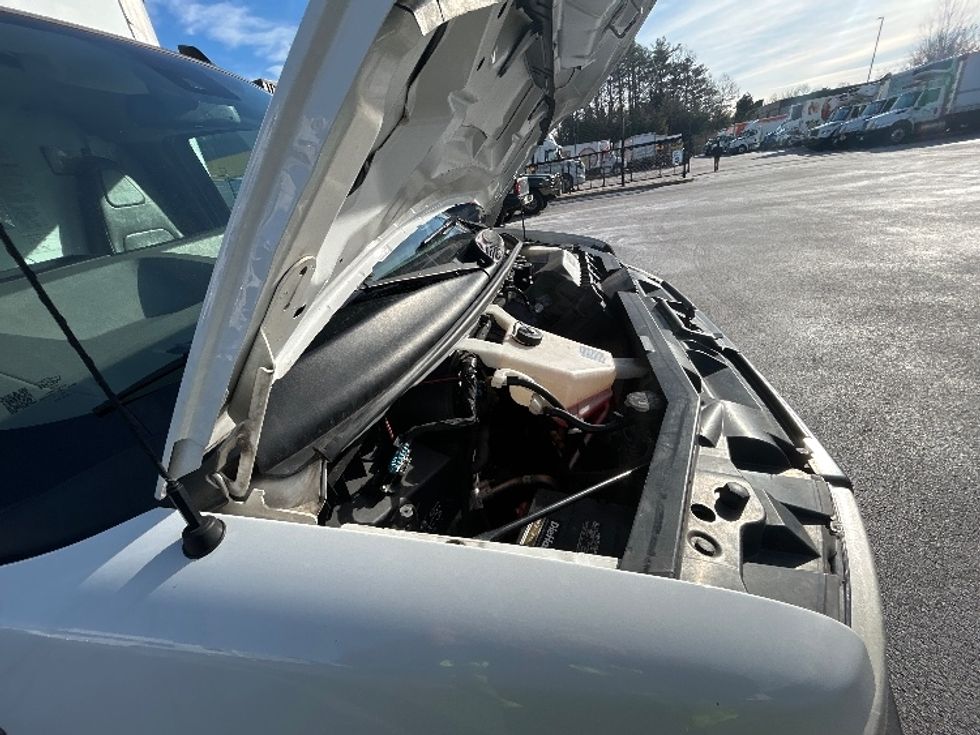 Light Duty Box Truck-Light and Medium Duty Trucks-GMC-2021-Savana G33903-Norton-MA-88,686\n\t\tmiles-$ 29,000 - Image 22